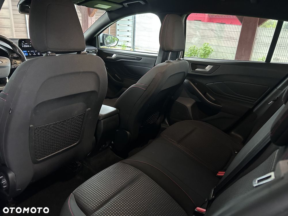 Ford Focus 1.5 EcoBoost ST-Line ASS - 10