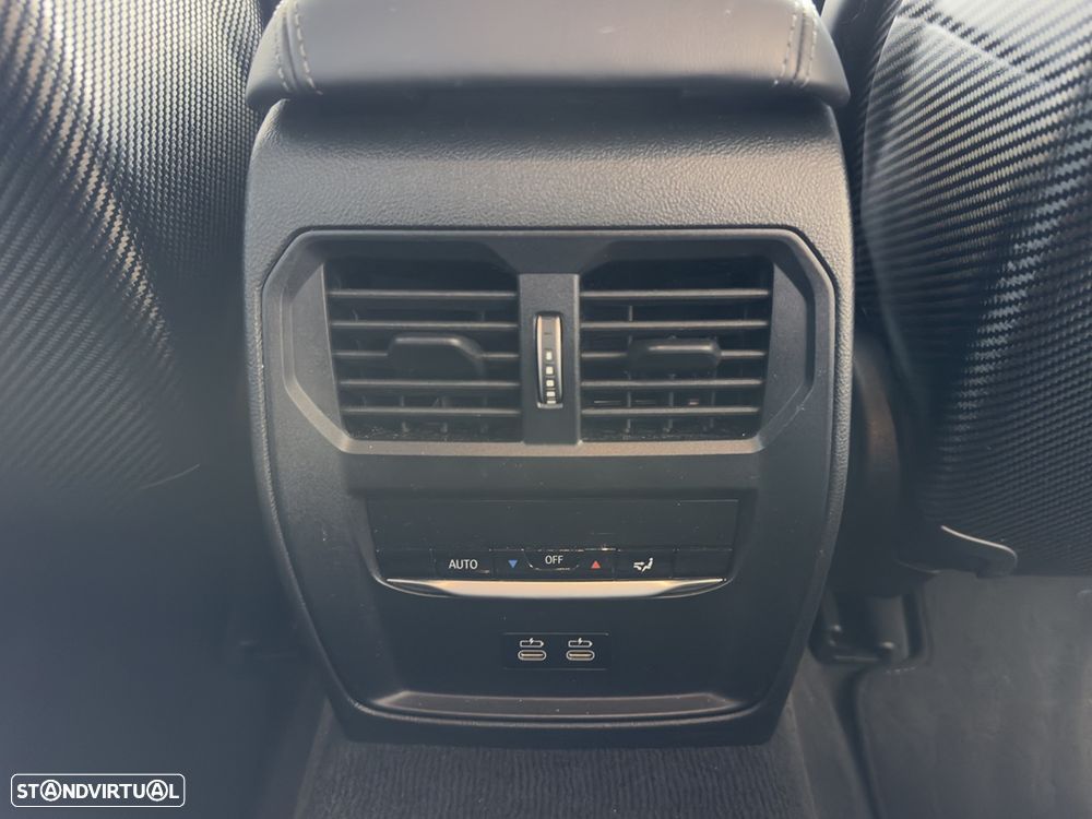 BMW M3 Competition M xDrive - 29
