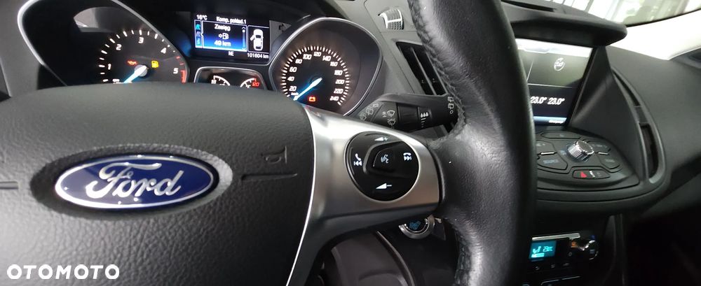 Ford Kuga 2.0 TDCi 2x4 Titanium - 25