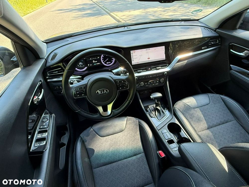 Kia Niro 1.6 GDI Hybrid M - 24