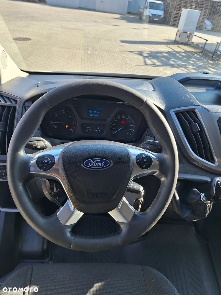 Ford Transit - 24