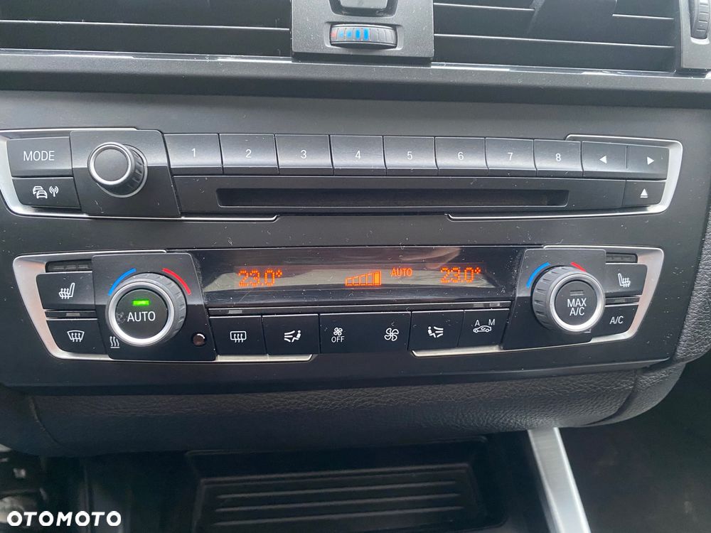 BMW Seria 1 120d BluePerformance Urban Line - 6