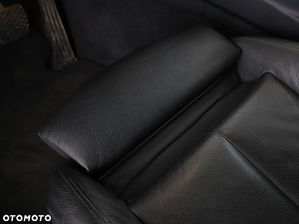 BMW Seria 3 318d M Sport - 37