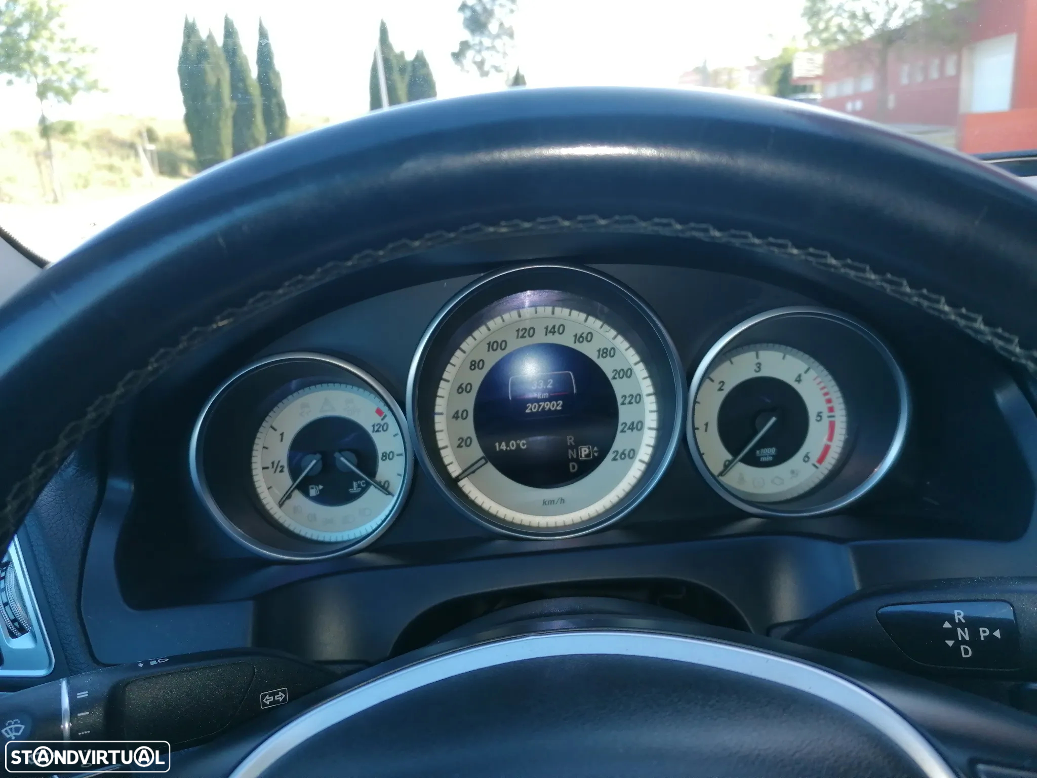 Mercedes-Benz E 250 CDi Avantgarde BlueEfficiency Auto. - 15