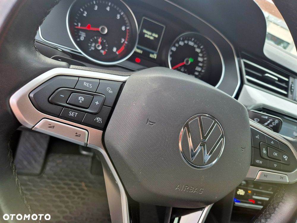 Volkswagen Passat 2.0 TSI Business DSG - 16
