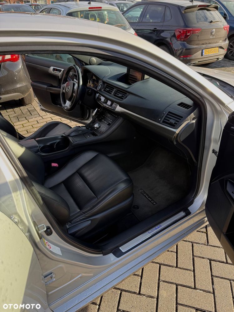 Lexus CT - 5