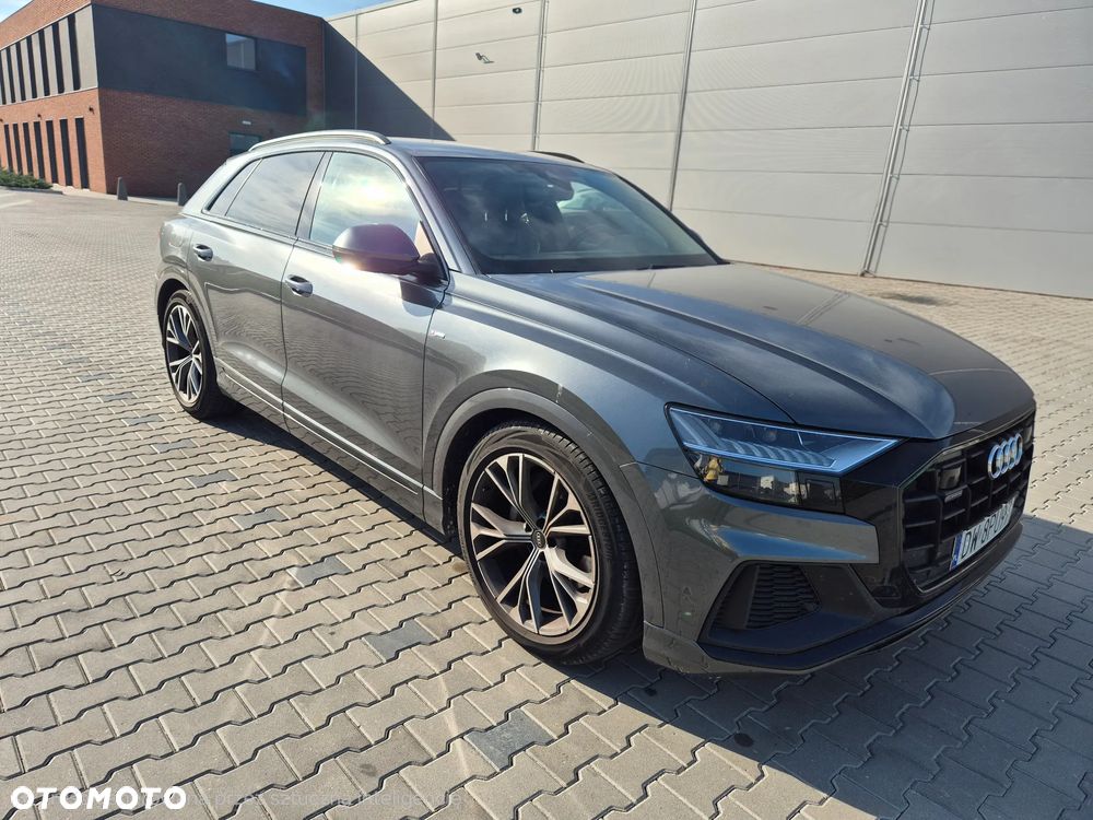 Audi Q8 2021 photo 2