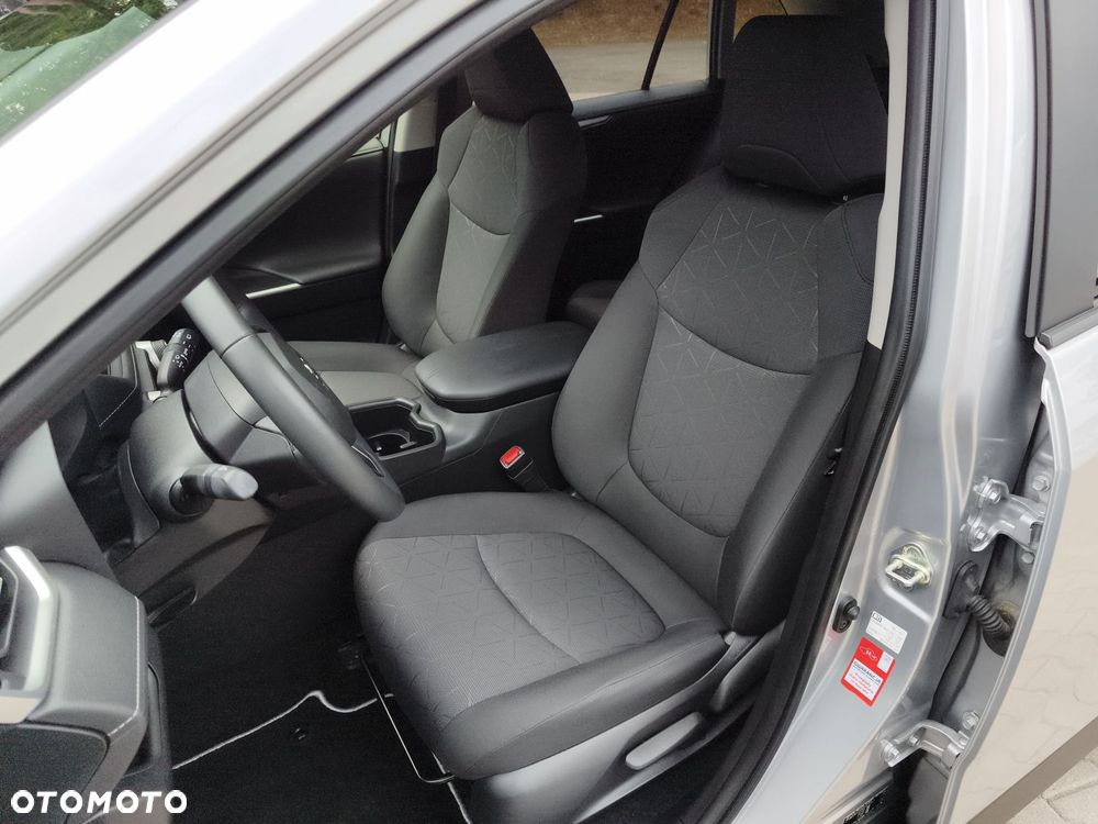 Toyota RAV4 - 18