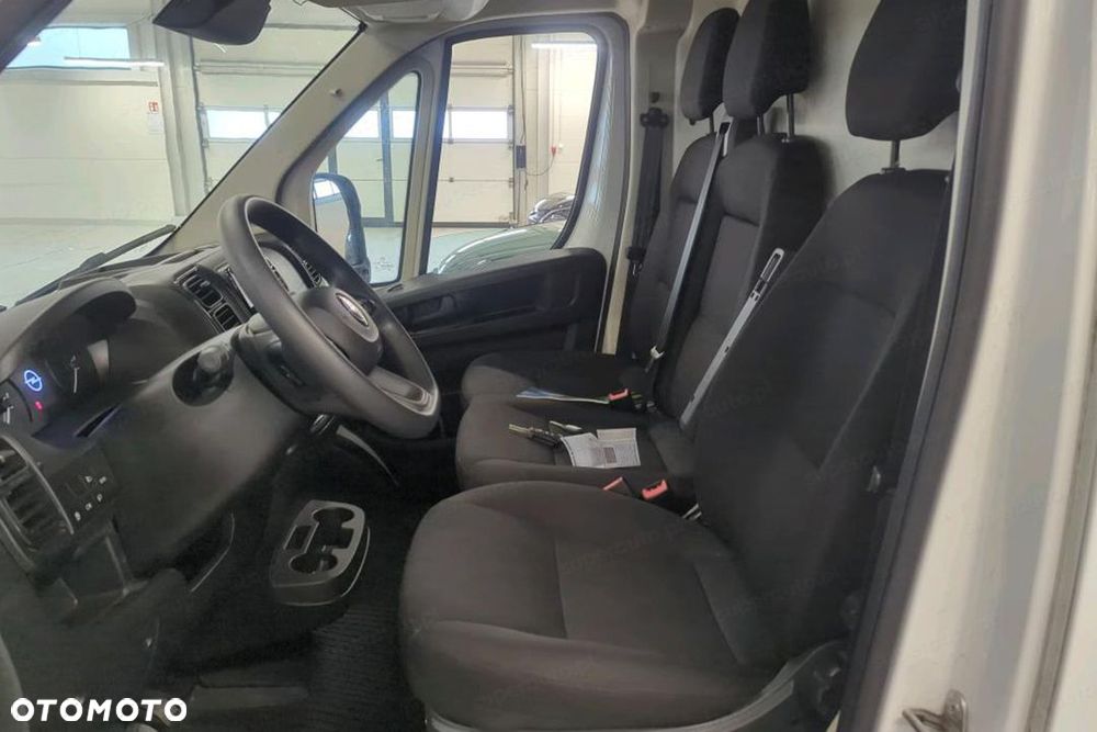 Opel Movano Heavy L4H3 2.2 140 KM - 9