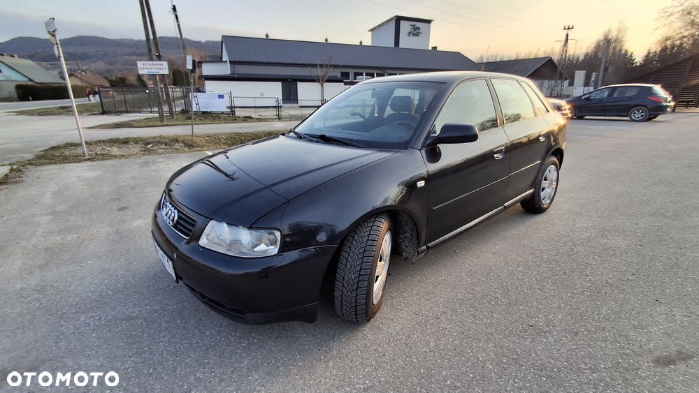 Audi A3 Sportback - 2