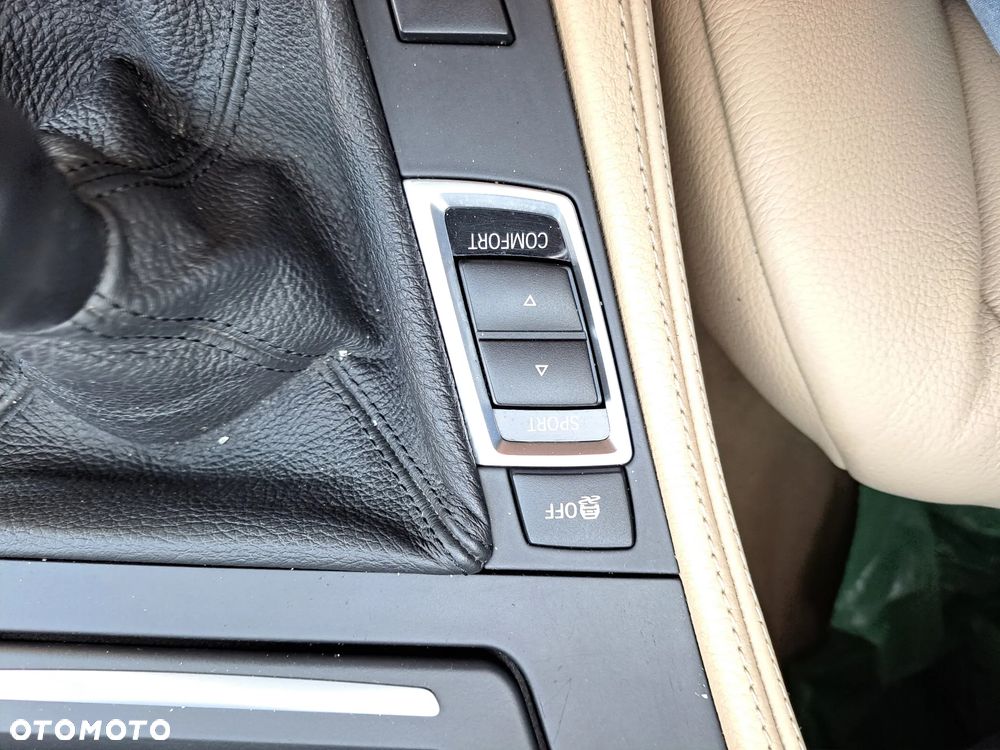 BMW Seria 5 520d Special Edition - 26