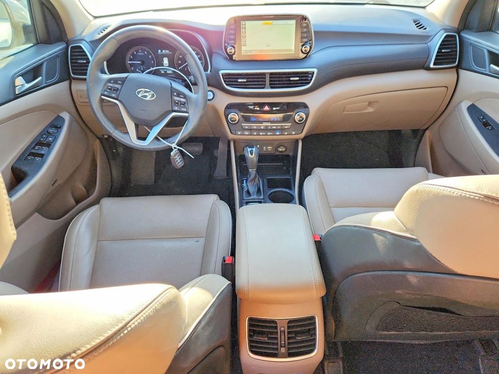 Hyundai Tucson - 8