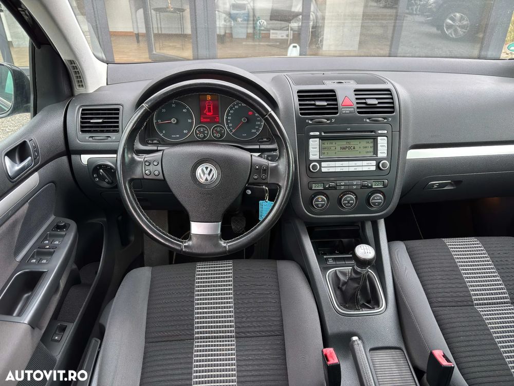 Volkswagen Golf 1.9 TDI DPF United - 6