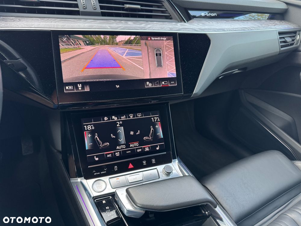 Audi e-tron 55 Quattro - 32