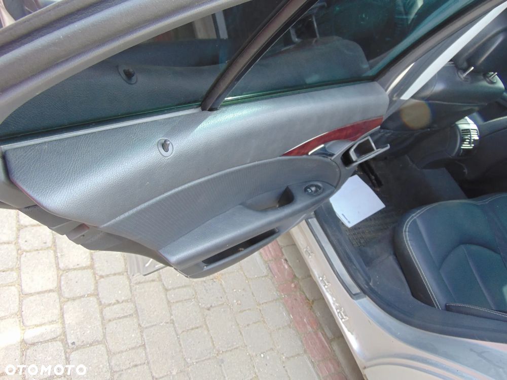 Kompletny srodek Mercedes w211 - 11