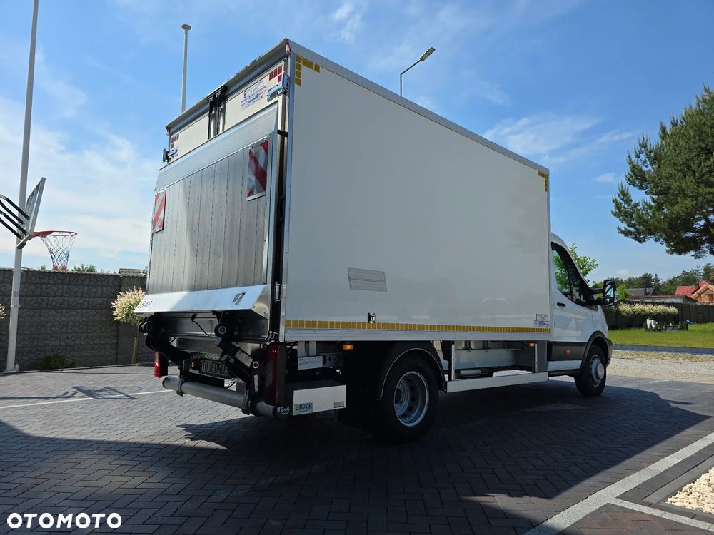Ford TRANSIT 350-170 IZOTERMA WINDA 750Kg 48 Tyś Km SERWIS ASO FORD DO OSTATNIEGO Km SALON PL STAN JAK NOWY TEMPOMAT KLIMA ELKTRYKA ASYSTEN KIEROWCY WZMOCNIONE TYLNE ZAWIESZENIE RESOR + PODUSZKI PNEŁMATYCZNE - 9