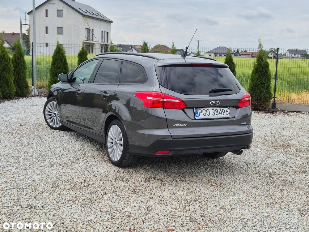 Ford Focus - 11