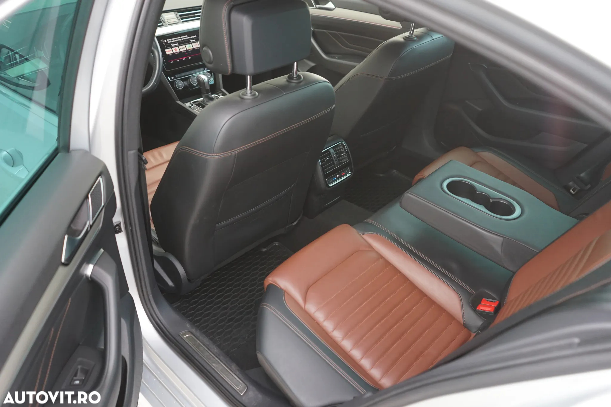 Volkswagen Passat - 28