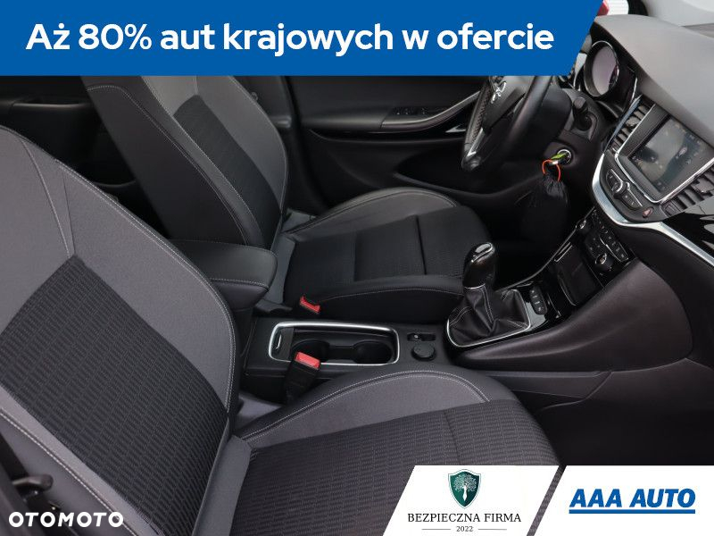 Opel Astra - 10