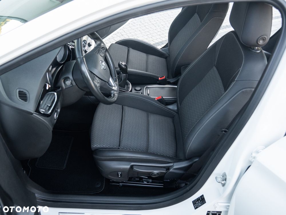 Opel Astra 1.4 Turbo Edition - 38