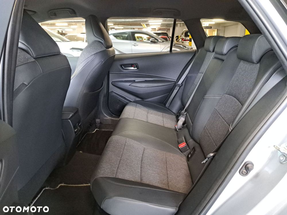 Toyota Corolla 1.8 Hybrid Style - 13