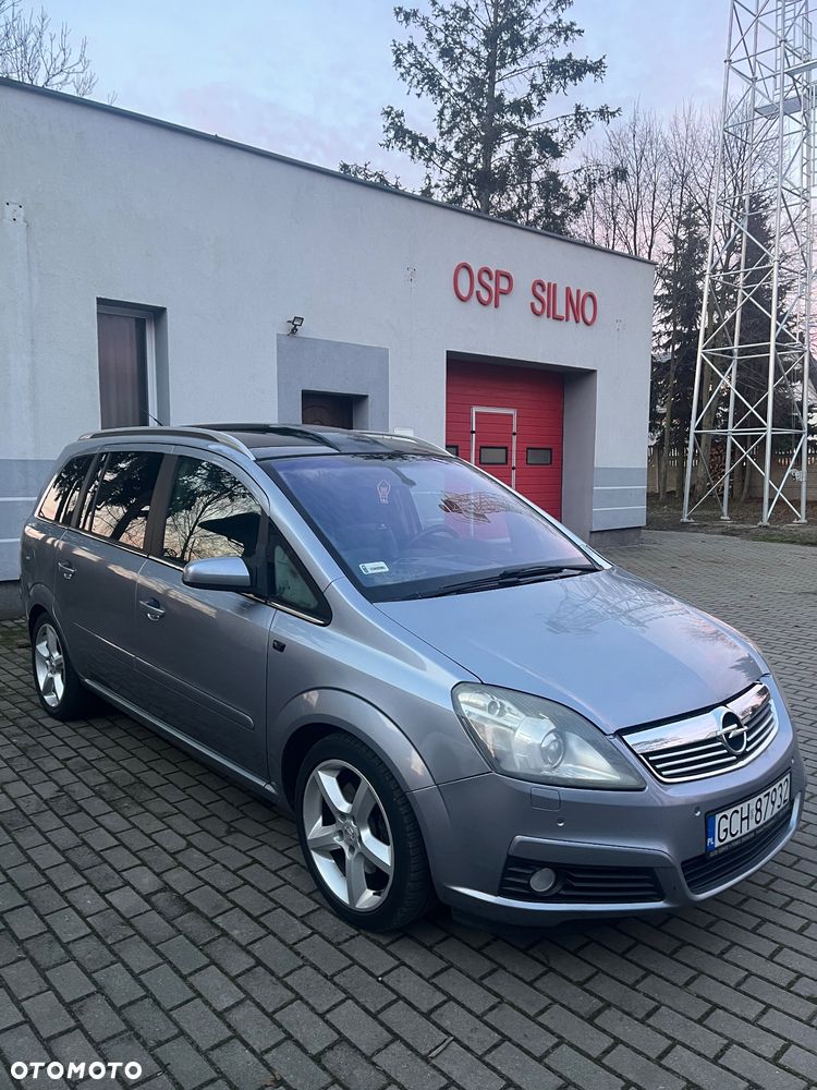 Opel Zafira 1.9 CDTI Cosmo ActiveSelect - 1