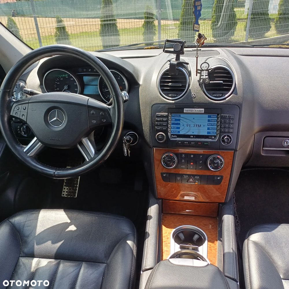 Mercedes-Benz ML 350 4-Matic - 7