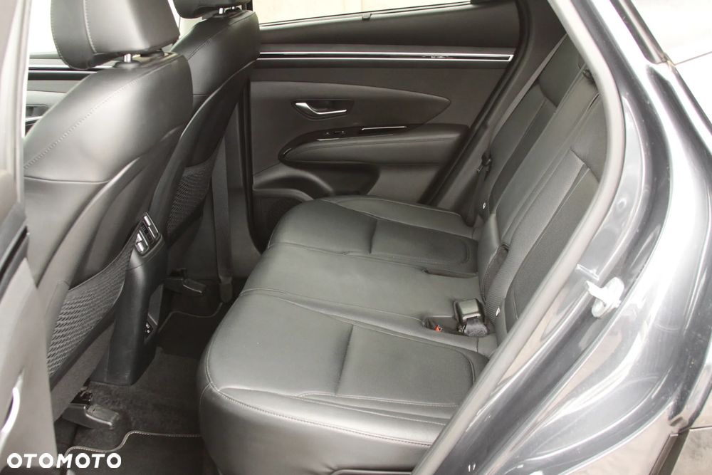 Hyundai Tucson 1.6 T-GDi HEV Executive 2WD - 21