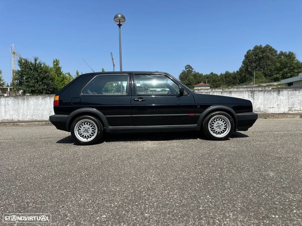 VW Golf 1.8 GTI 16V - 11
