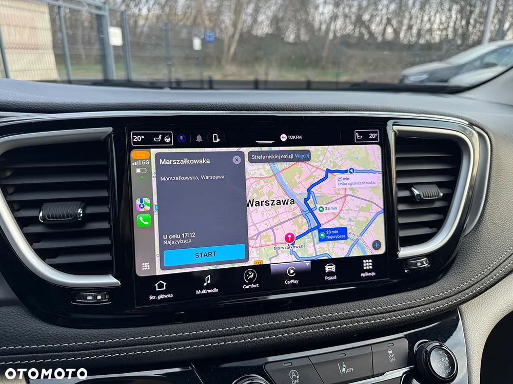 Chrysler Pacifica - 31