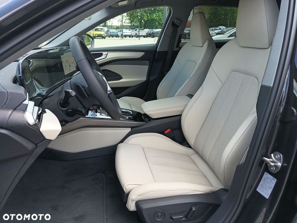 Audi A6 Avant TDI mHEV Quattro S tronic - 14