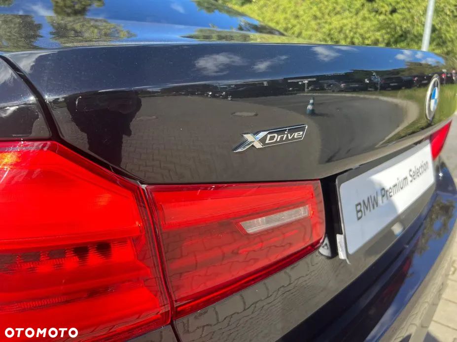 BMW Seria 5 520d Luxury Line - 10