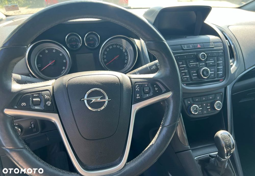 Opel Zafira - 17