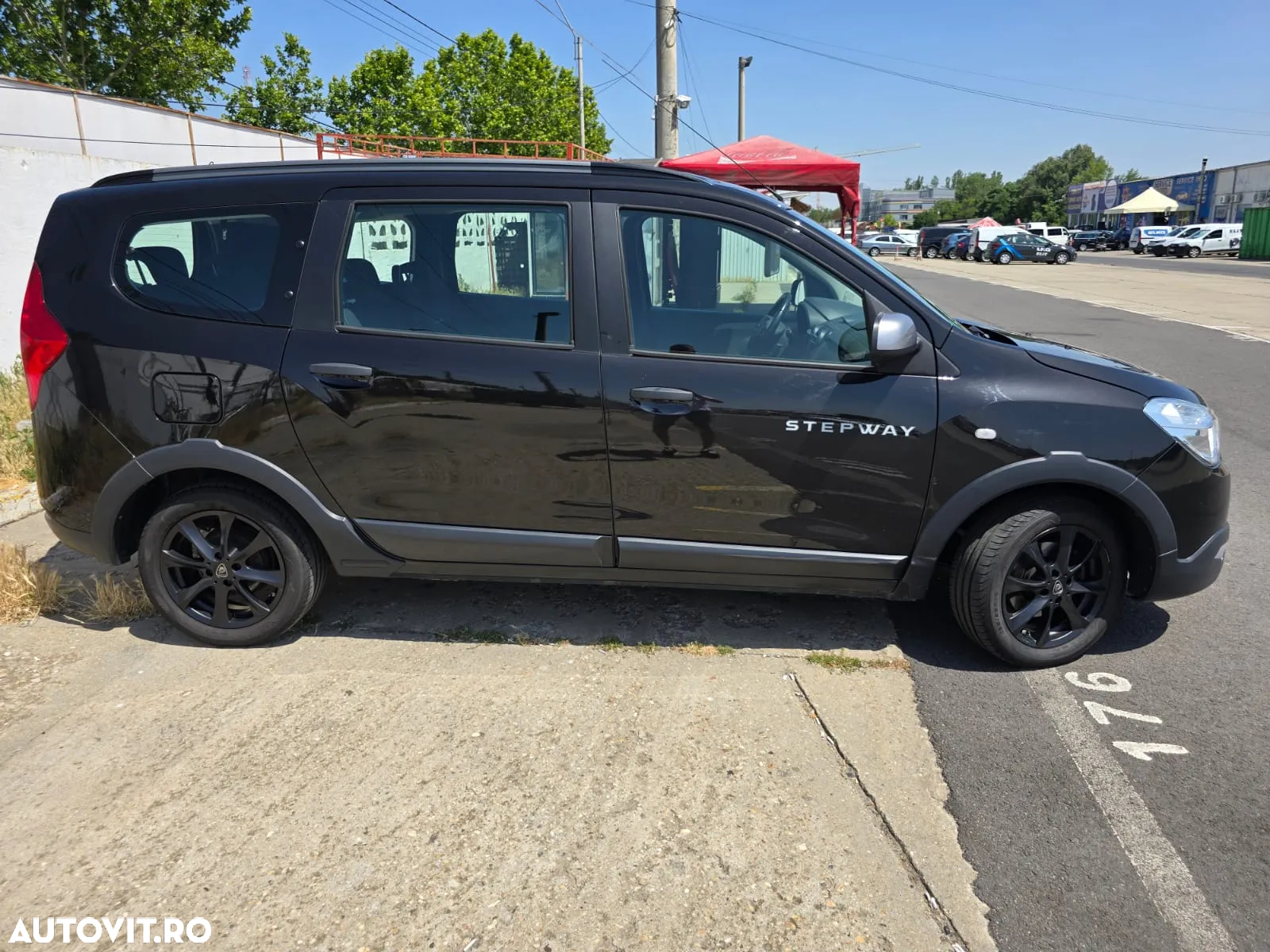 Dacia Lodgy 1.2 TCe 115 CP Stepway - 14