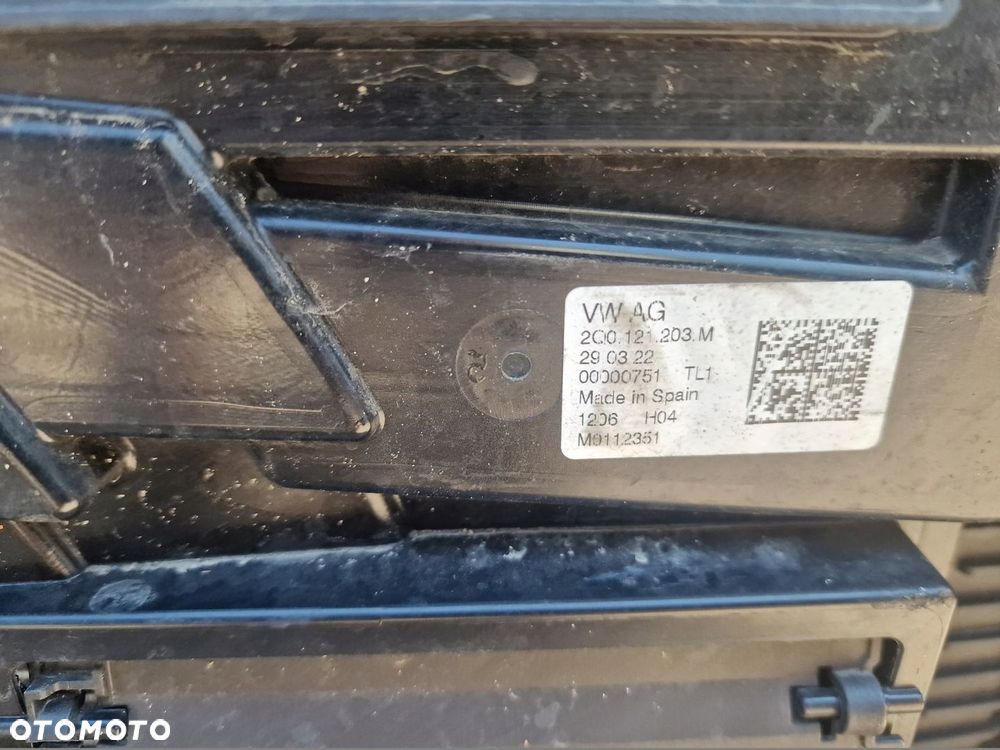 PAS PRZEDNI BELKA CHŁODNICA SEAT ARONA 2022 ROK - 4