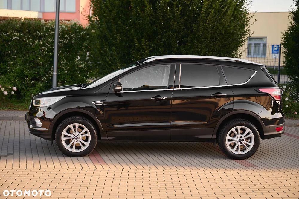 Ford Kuga 1.5 EcoBoost 2x4 Titanium - 6