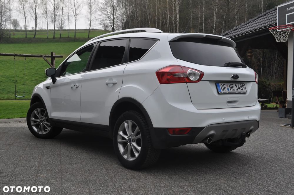 Ford Kuga 2.0 TDCi 2x4 Titanium - 6