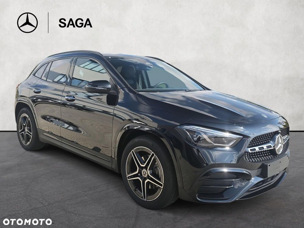 Mercedes-Benz GLA - 4