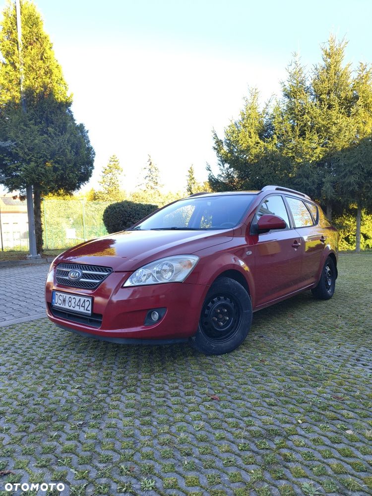 Kia Ceed - 6