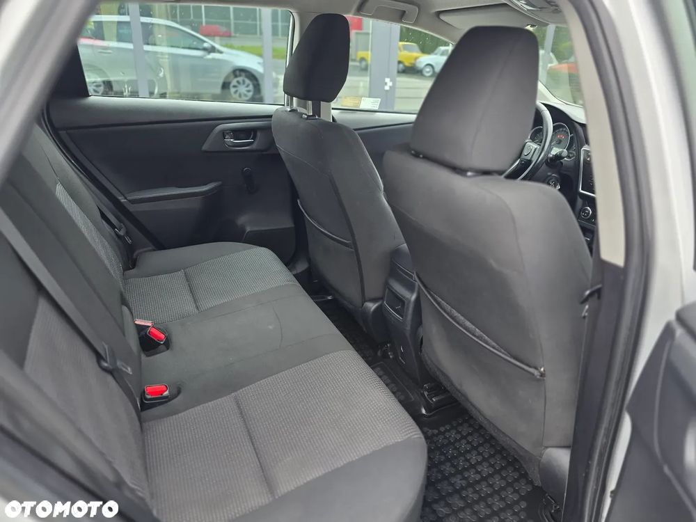 Toyota Auris 2.0 D-4D Prestige - 27