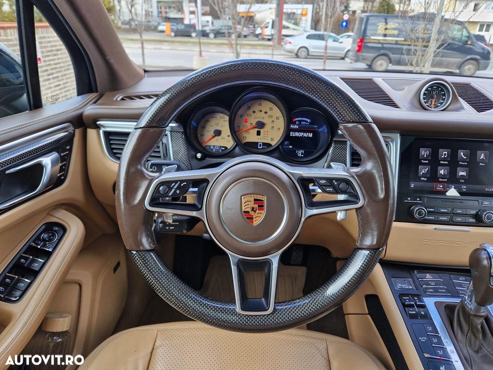 Porsche Macan - 6