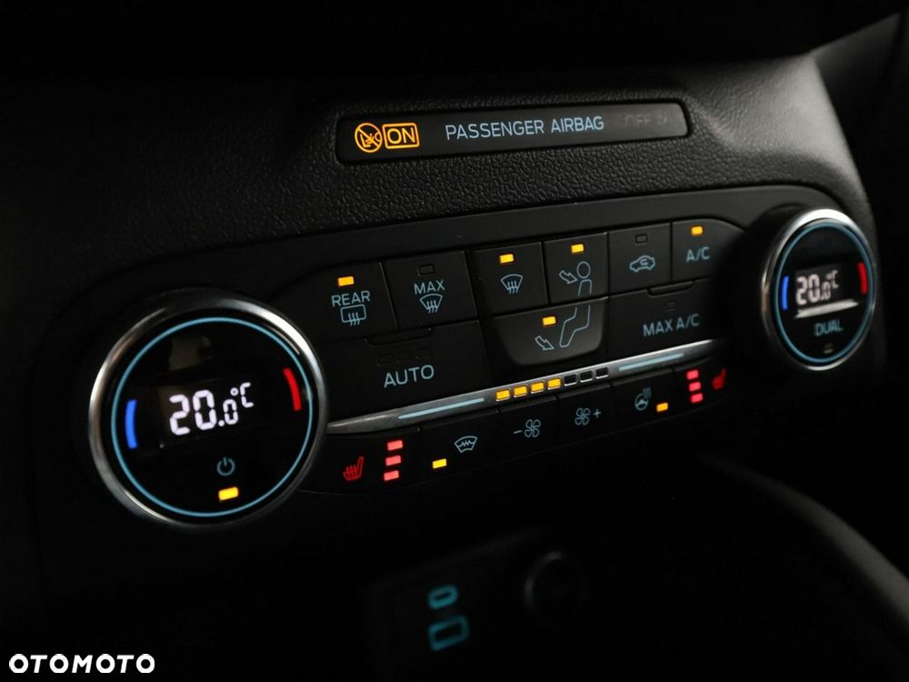 Ford Kuga 1.5 EcoBoost ST-LINE X - 30