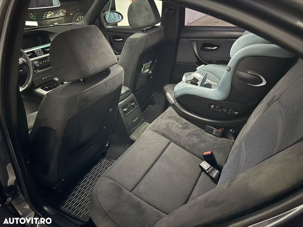 BMW Seria 3 320i - 12