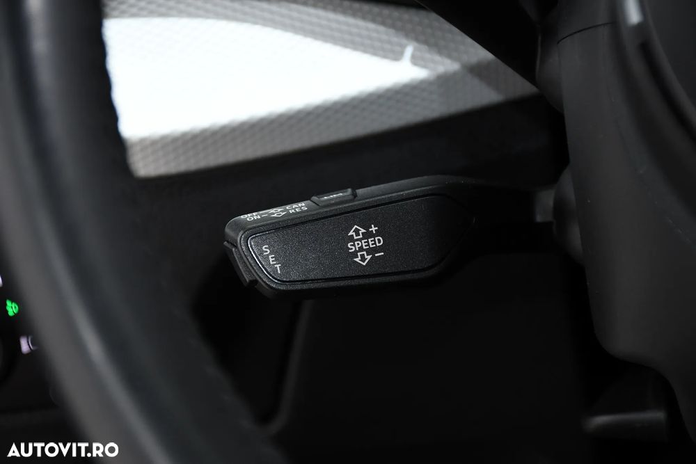Audi Q2 2.0 TDI quattro S tronic design - 35