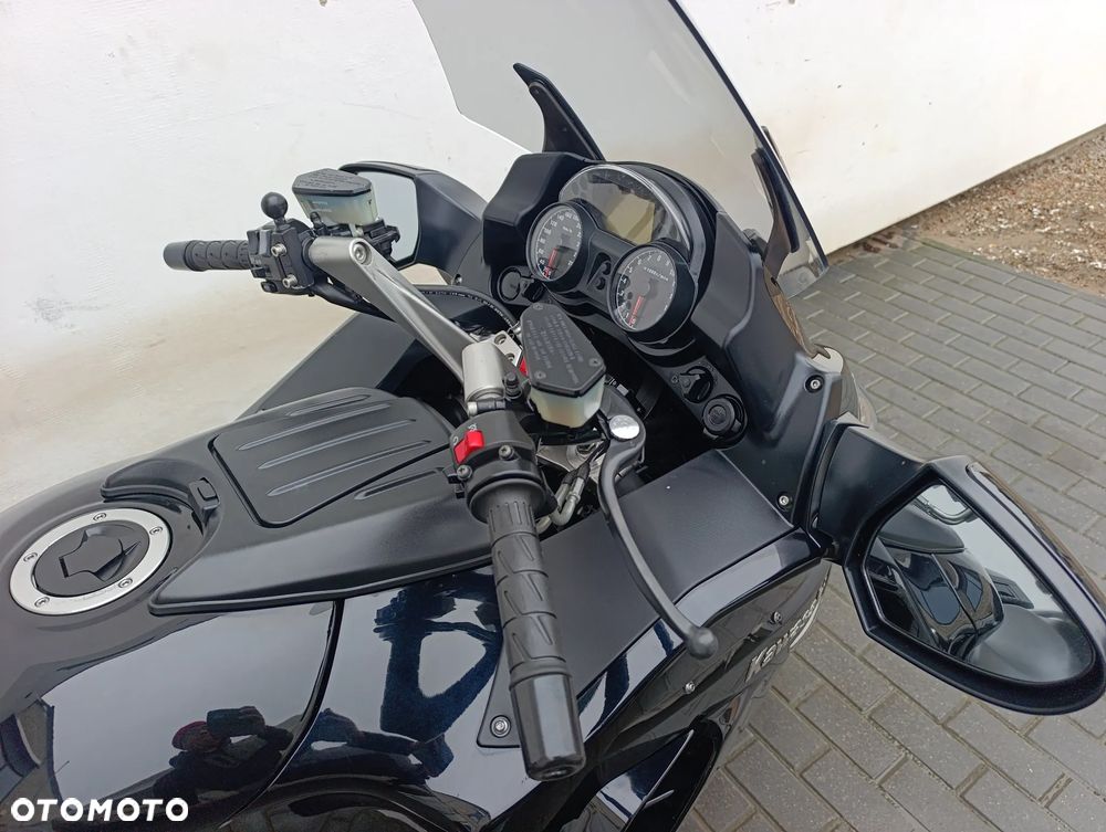 Kawasaki GTR - 34