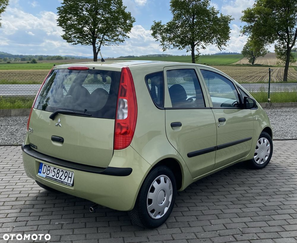 Mitsubishi Colt - 3
