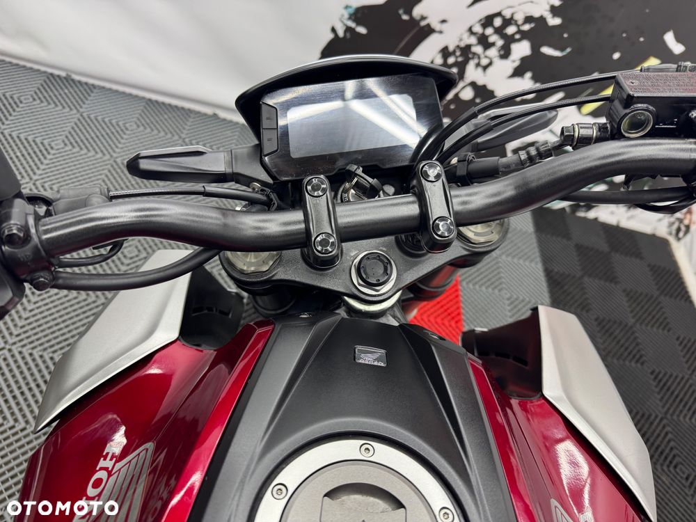 Honda CB - 24