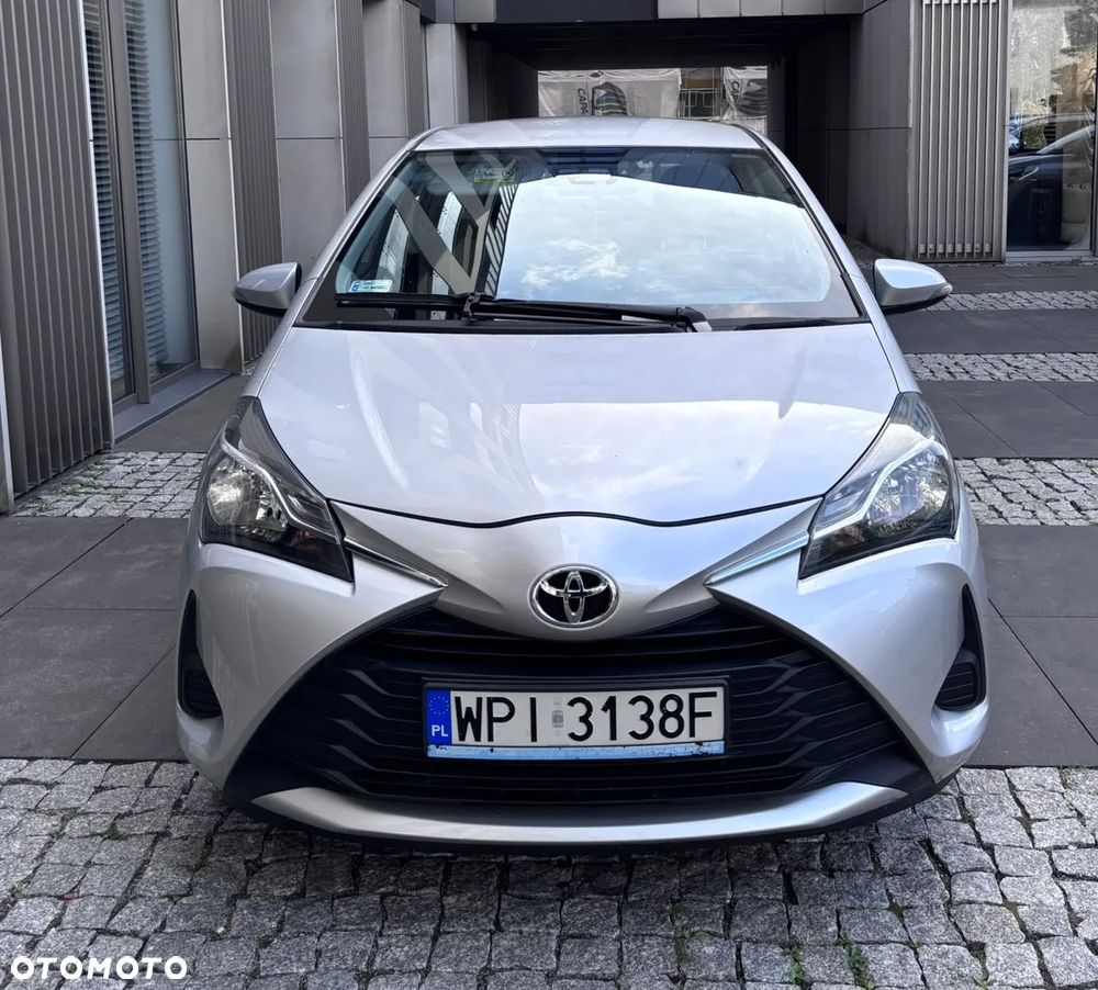 Toyota Yaris 1.5 Premium - 2