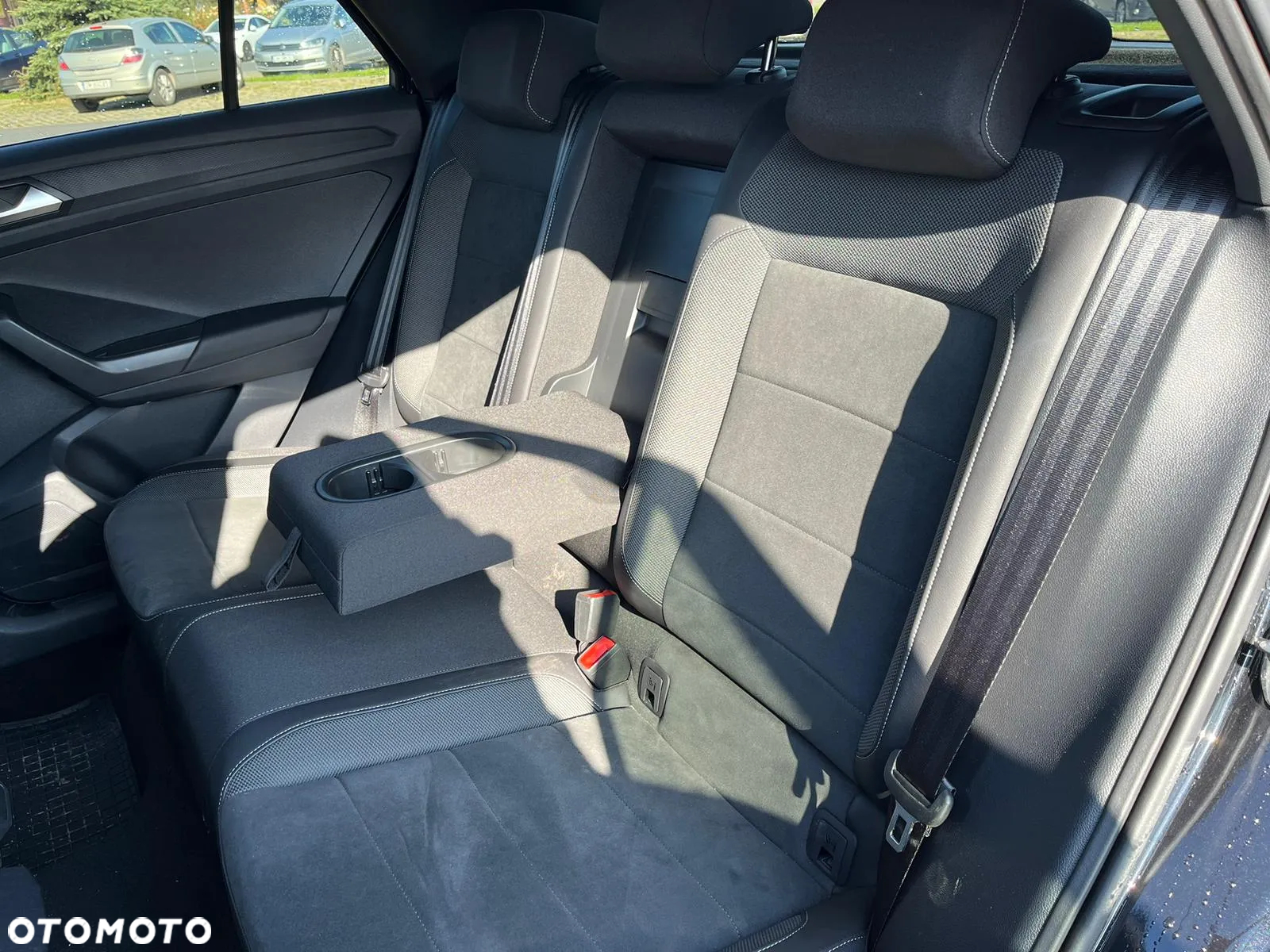 Volkswagen T-Roc 1.5 TSI Style DSG - 13