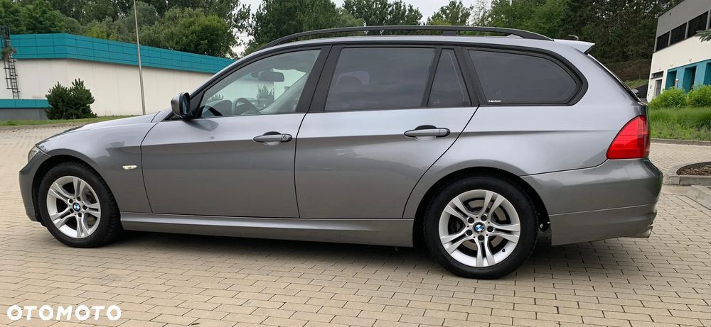 BMW Seria 3 318i - 10
